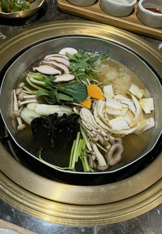 DAEBOJUNG City Hall · a warm soup to finish the course