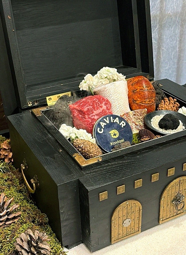 GOWOOGA Gwanghwamun · the signature Hanwoo showing — marbled beef cuts and caviar presented in a display chest