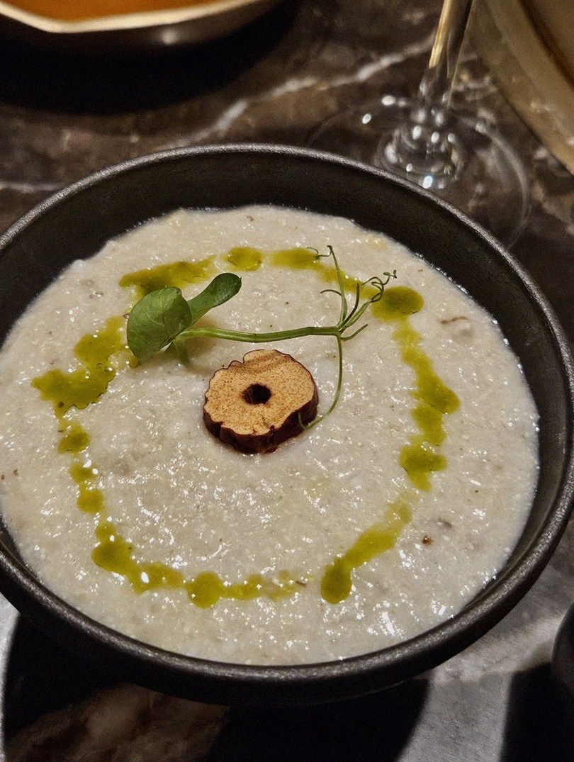 대보정 여의도점 · 서울 한우오마카세 · 신선한 한우 육회