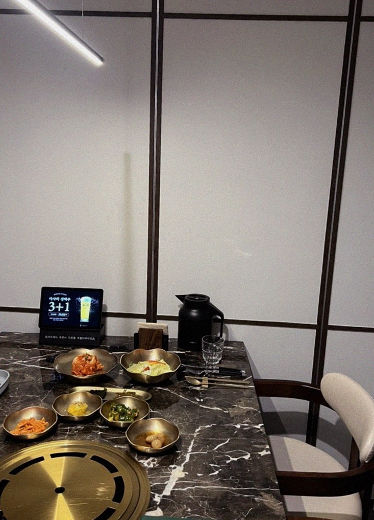 대보정 시청역점 · 서울 한우오마카세 · 한 상 가득 차려진 한우 오마카세 코스