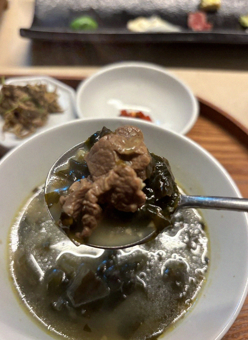 우아라 여의도점 · 여의도 IFC몰 맛집 · 따뜻하게 마무리하는 국물 요리