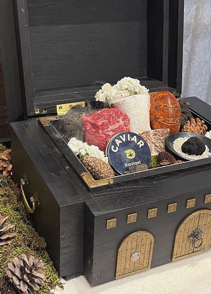 GOWOOGA Gwanghwamun · the signature Hanwoo showing — marbled beef cuts and caviar presented in a display chest