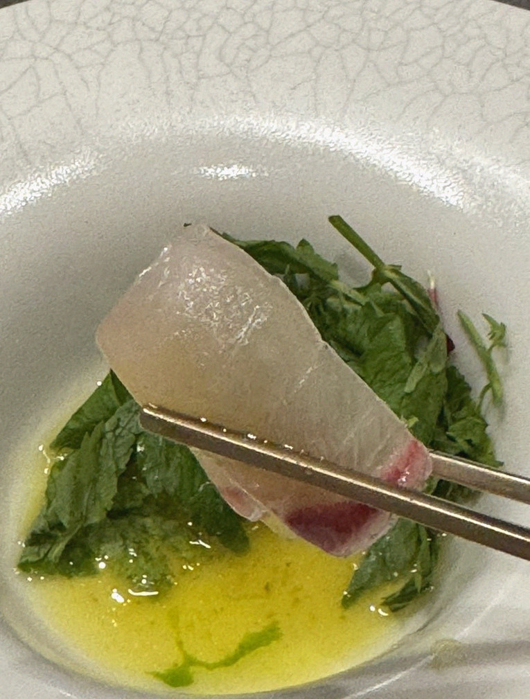GOWOOGA Gwanghwamun · fresh Hanwoo beef tartare (yukhoe)