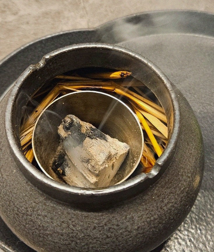 GOWOOGA Yeouido · Hanwoo beef grilling over binchotan charcoal