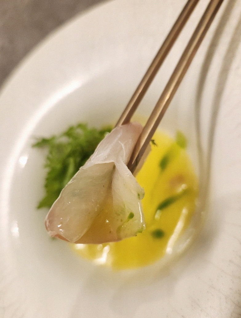 GOWOOGA Gwanghwamun · fresh Hanwoo beef tartare (yukhoe)