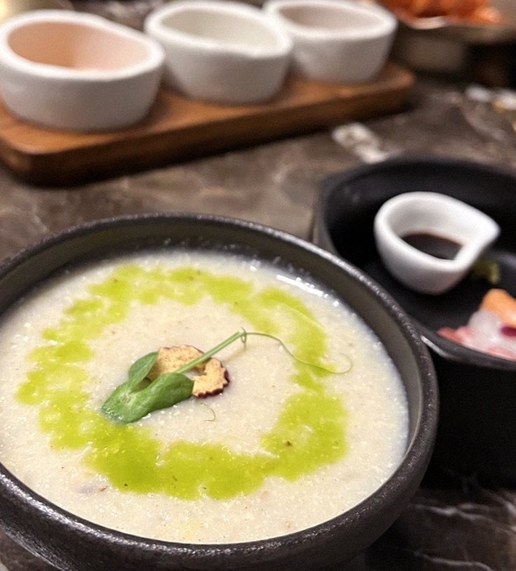 DAEBOJUNG Yeouido · a warm soup to finish the course