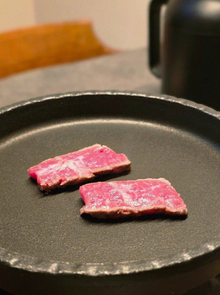 고우가 여의도점 · IFC 맛집 · 마블링이 살아있는 프리미엄 한우 쇼잉