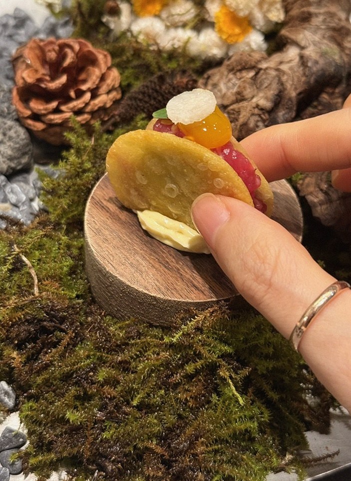 GOWOOGA Gangnam·Yeoksam · dessert to close the omakase