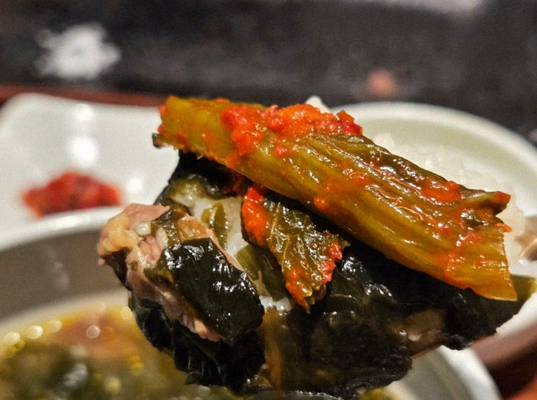 GOWOOGA Gangnam·Yeoksam · assorted Korean side dishes (banchan)