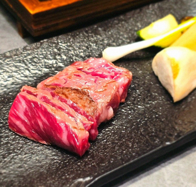 WOOHANA Yeouido · premium marbled Hanwoo beef presented before grilling