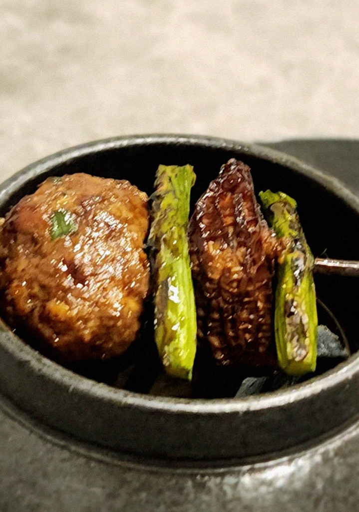 고우가 광화문점 · 경복궁역 맛집추천 · 비장탄 그릴 위에서 익어가는 한우