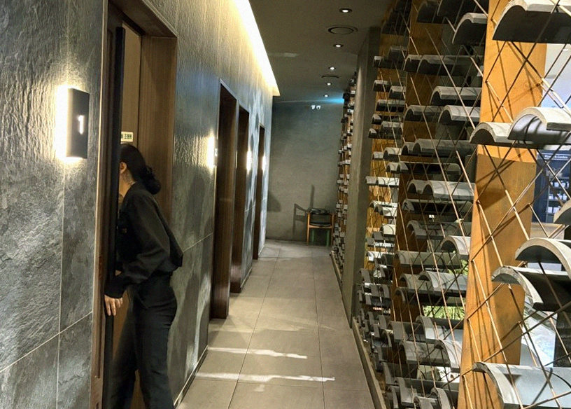 GOWOOGA Gwanghwamun · a private dining room — every table is a private room
