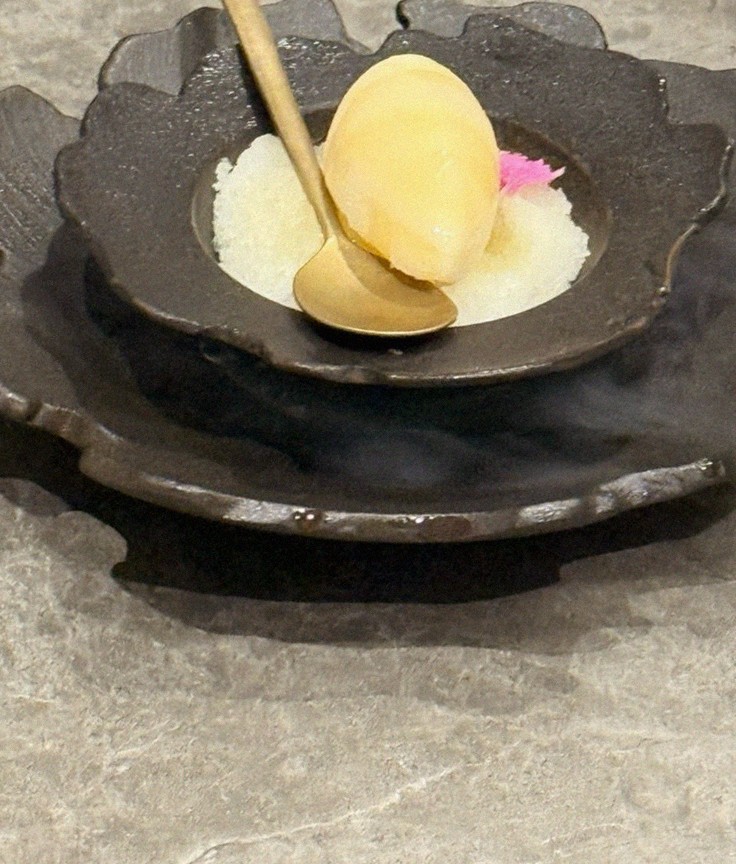 GOWOOGA Gwanghwamun · fresh Hanwoo beef tartare (yukhoe)