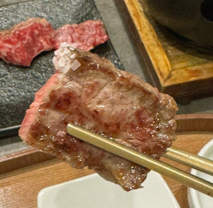GOWOOGA Gwanghwamun · premium marbled Hanwoo beef presented before grilling