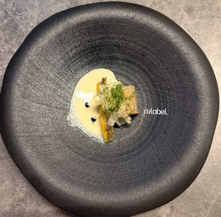 GOWOOGA Yeouido · 新鲜韩牛生拌牛肉