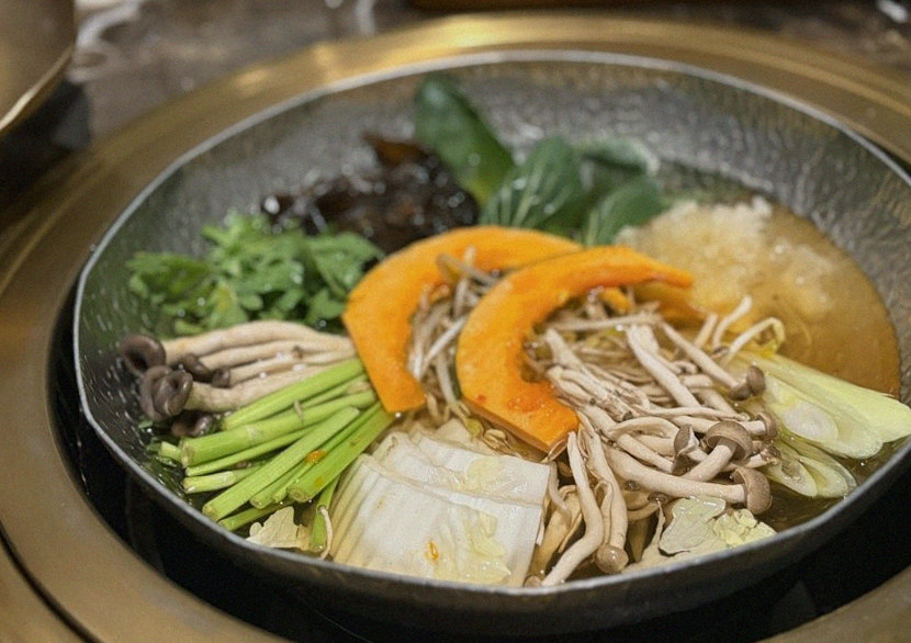 DAEBOJUNG Yeouido · a warm soup to finish the course