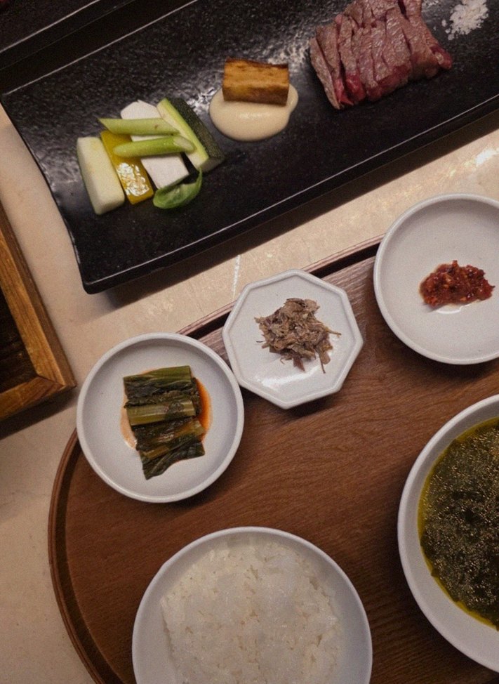 WOOARA Gwanghwamun · 彩り豊かなおかず(バンチャン)