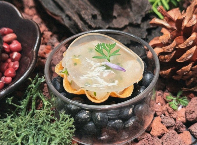WOOHANA Yeouido · a warm soup to finish the course