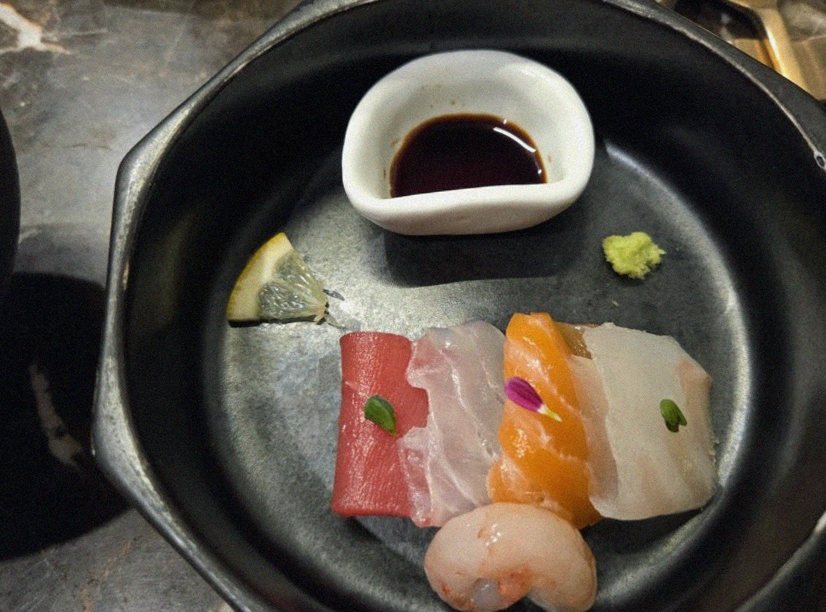 DAEBOJUNG City Hall · seafood course served alongside the beef