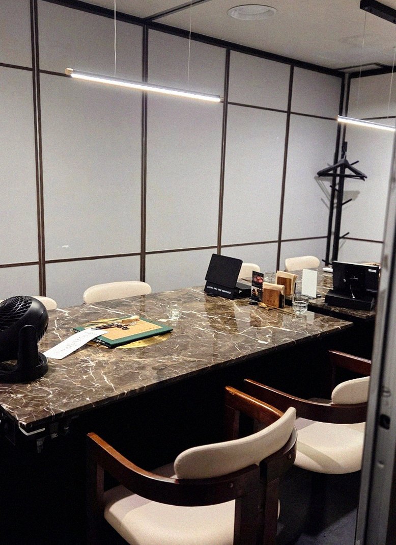 DAEBOJUNG City Hall · a private dining room — every table is a private room