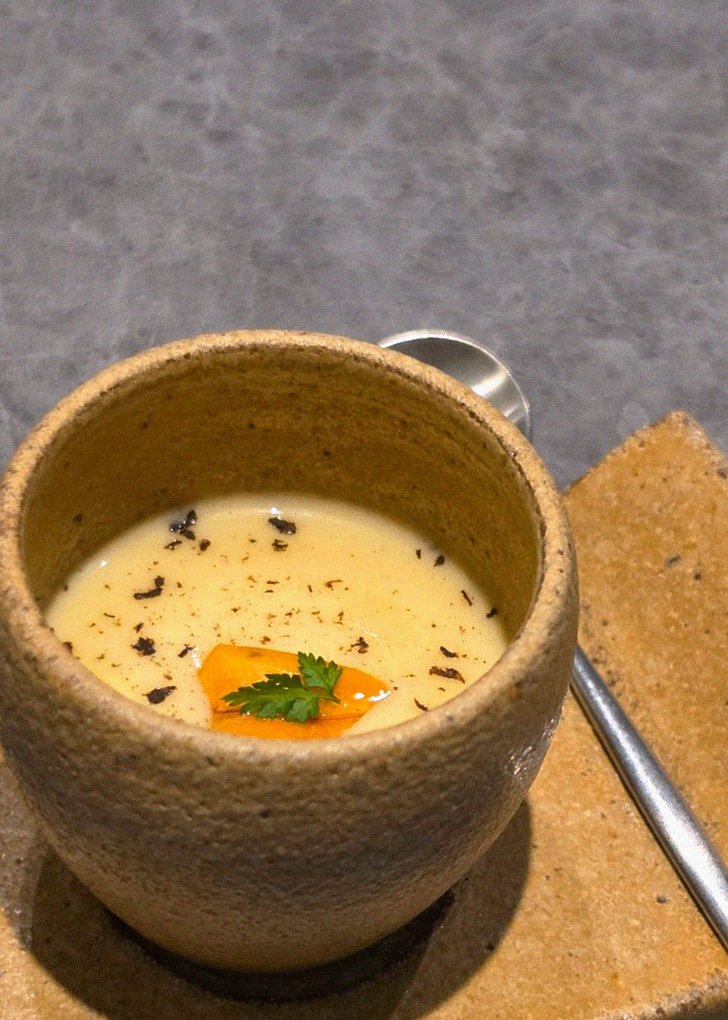 WOOHANA Yeouido · a warm soup to finish the course