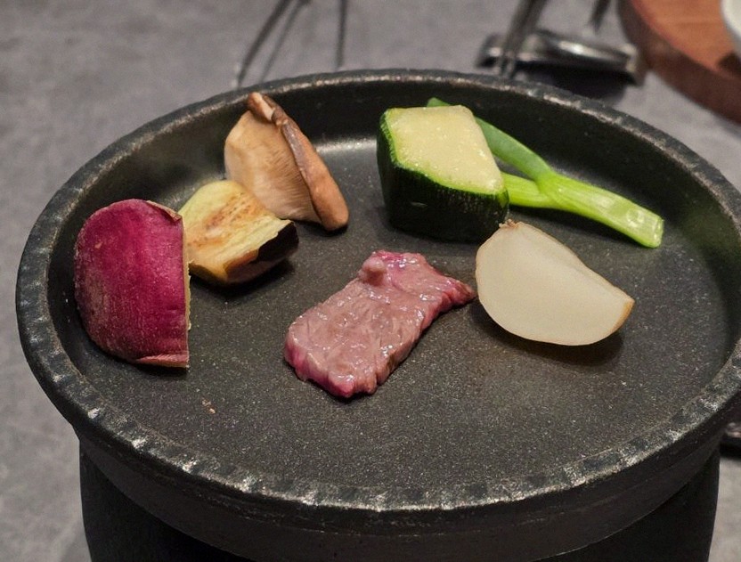우하나 여의도점 · 샛강역 맛집 · 비장탄 그릴 위에서 익어가는 한우