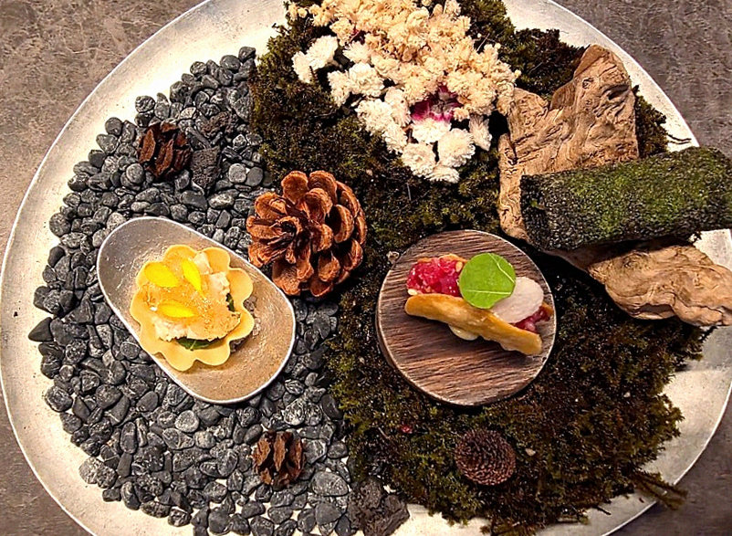 GOWOOGA Yeouido · the signature Hanwoo showing — marbled beef cuts and caviar presented in a display chest