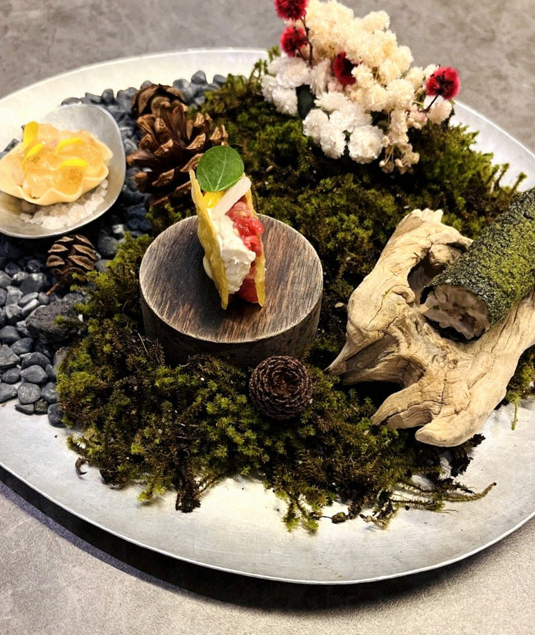 GOWOOGA Yeouido · the signature Hanwoo showing — marbled beef cuts and caviar presented in a display chest