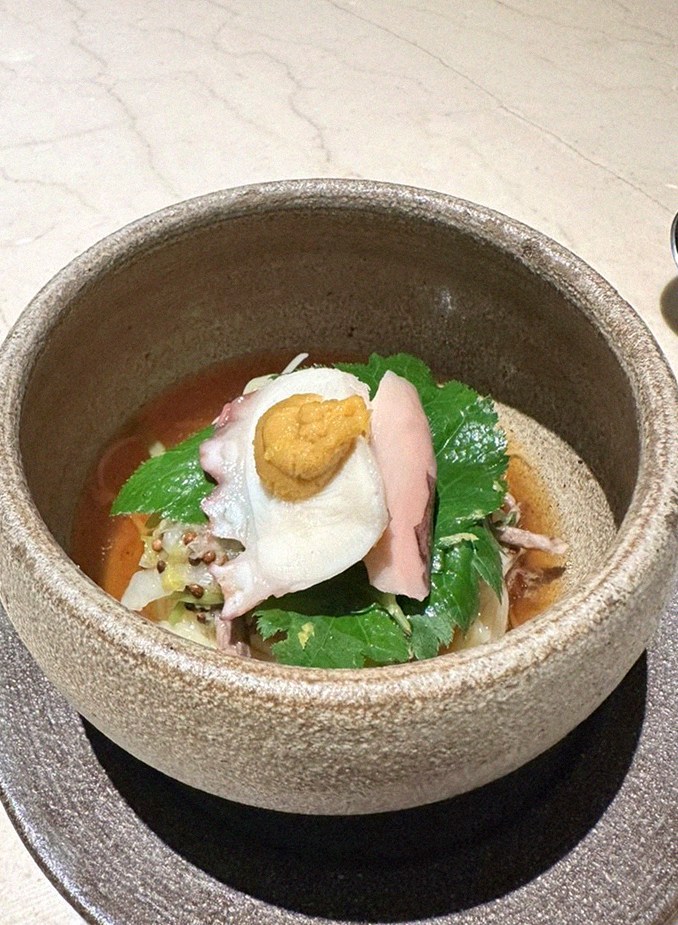우아라 여의도점 · 여의도 맛집 더현대 맛집 · 신선한 한우 육회