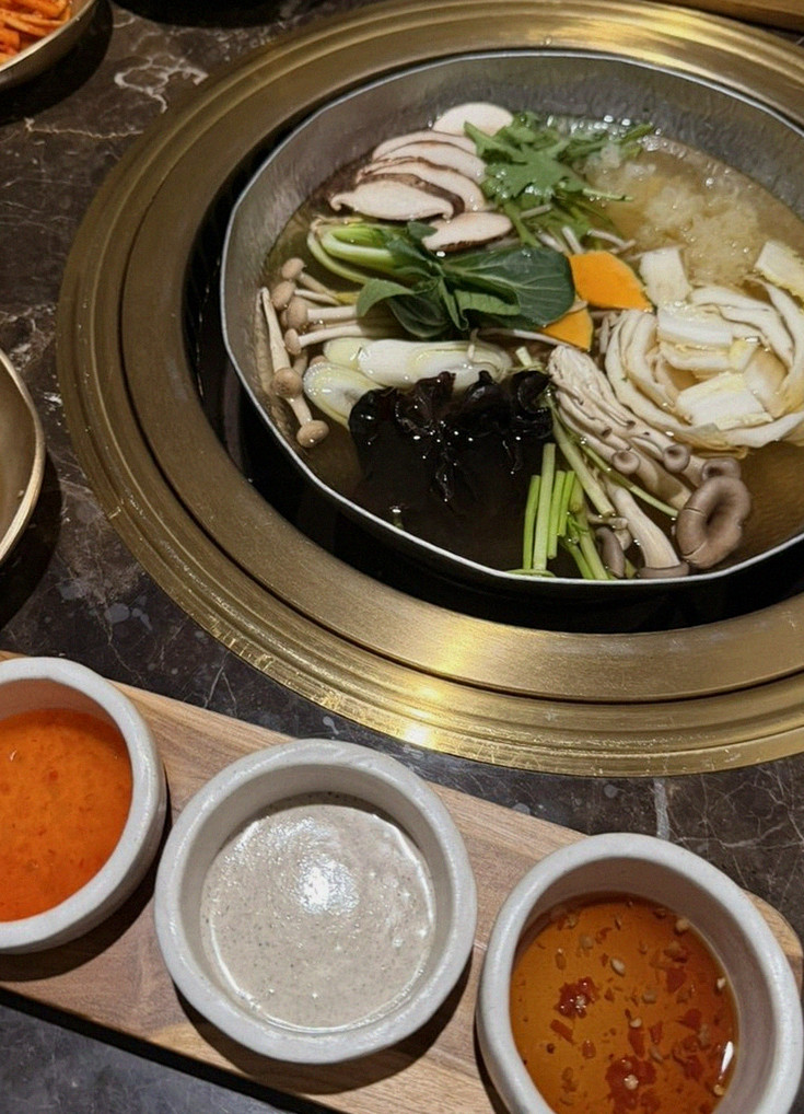 대보정 시청역점 · 광화문 소고기 · 따뜻하게 마무리하는 국물 요리