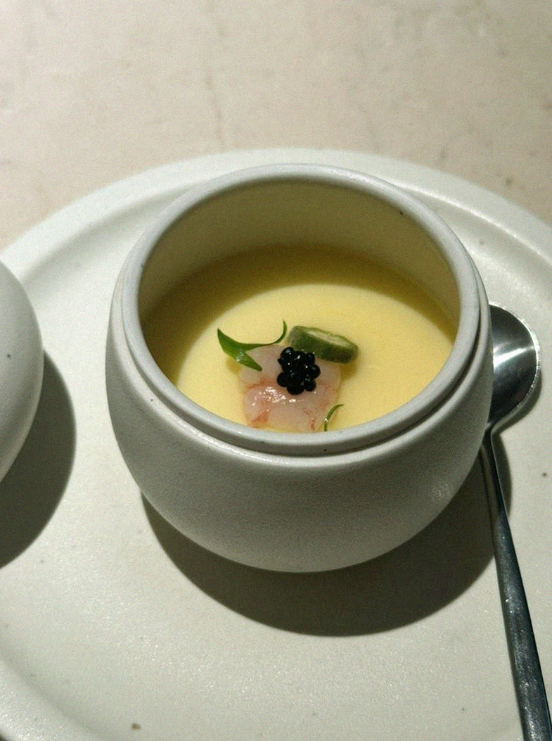 우아라 여의도점 · 더현대 근처 맛집 · 따뜻하게 마무리하는 국물 요리