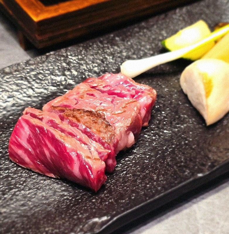 WOOHANA Jonggak · premium marbled Hanwoo beef presented before grilling