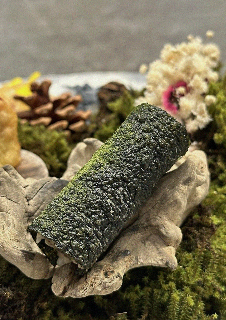 GOWOOGA Yeouido · the signature Hanwoo showing — marbled beef cuts and caviar presented in a display chest