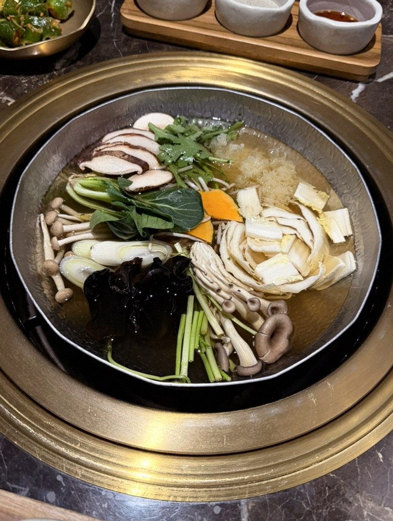 대보정 시청역점 · 서울 상견례식당 · 따뜻하게 마무리하는 국물 요리