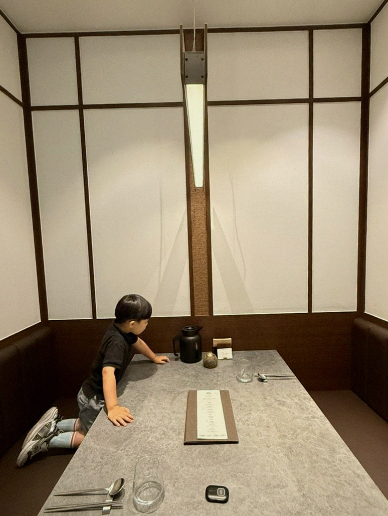 WOOHANA Jonggak · a private dining room — every table is a private room