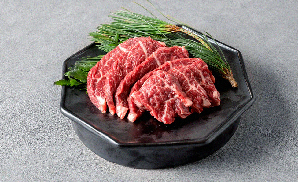 대보정 여의도점 · 샛강역 맛집 · 마블링이 살아있는 프리미엄 한우 쇼잉
