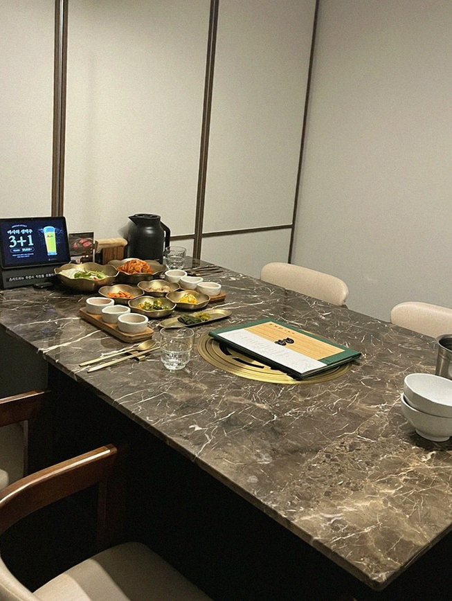 대보정 여의도점 · 샛강역 맛집 · 한 상 가득 차려진 한우 오마카세 코스