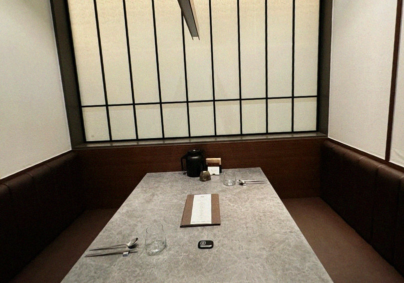 WOOHANA Jonggak · a private dining room — every table is a private room
