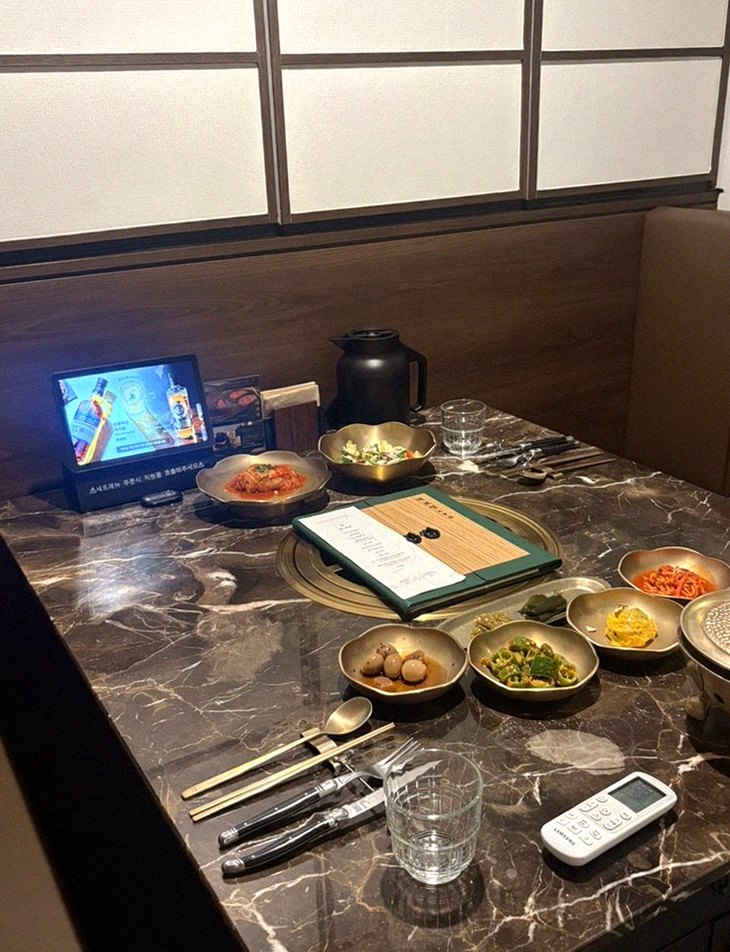 DAEBOJUNG Yeouido · the full Hanwoo omakase table