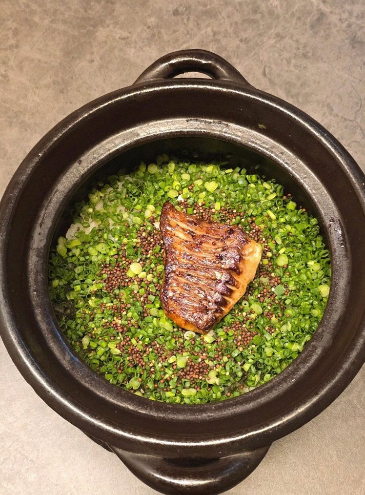GOWOOGA Yeouido · the signature Hanwoo showing — marbled beef cuts and caviar presented in a display chest