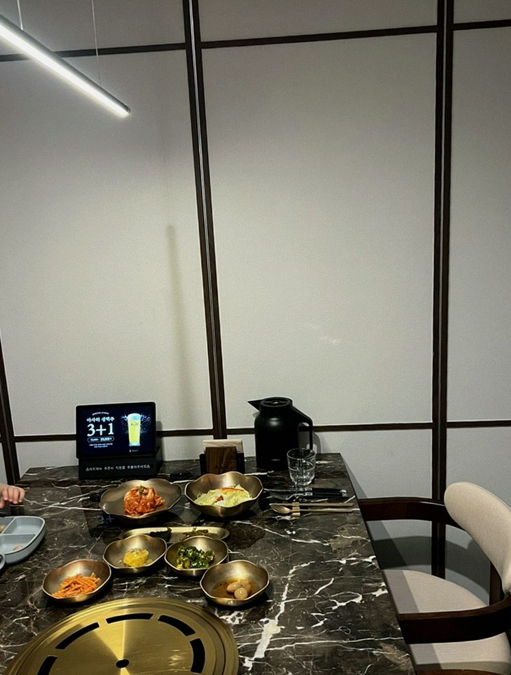 대보정 여의도점 · 63빌딩 근처 맛집 · 한 상 가득 차려진 한우 오마카세 코스