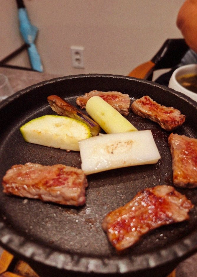 고우가 광화문점 · 경복궁역 고기맛집 · 비장탄 그릴 위에서 익어가는 한우