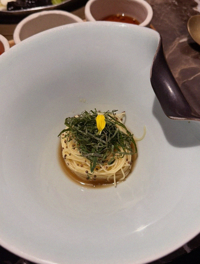 대보정 여의도점 · IFC 맛집 · 한 접시씩 정성껏 플레이팅된 한우 코스 요리