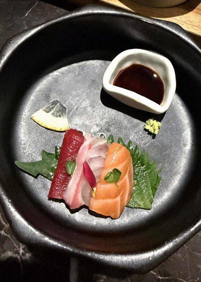 DAEBOJUNG City Hall · seafood course served alongside the beef