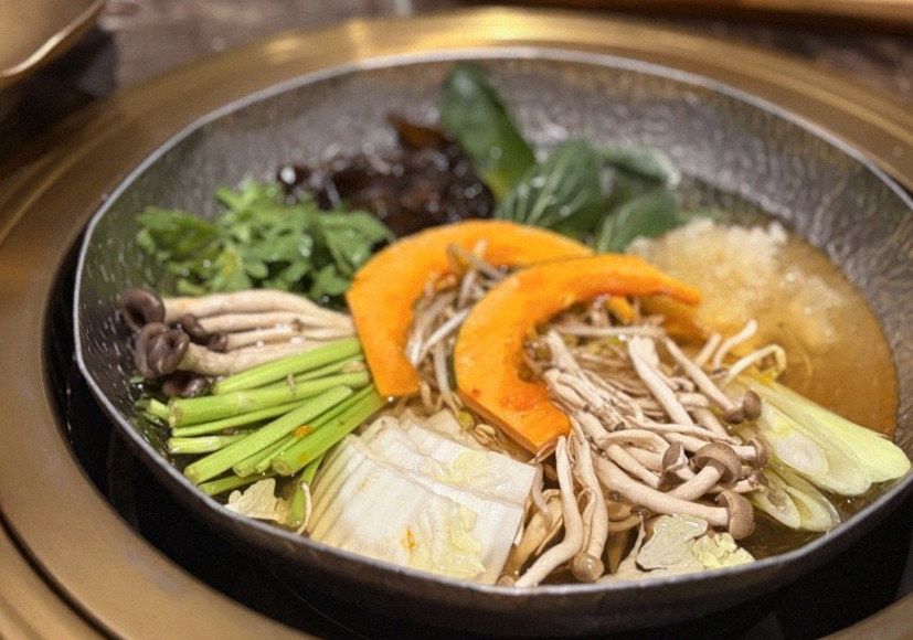 DAEBOJUNG City Hall · a warm soup to finish the course
