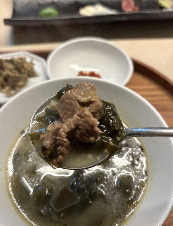 WOOARA Yeouido · a warm soup to finish the course