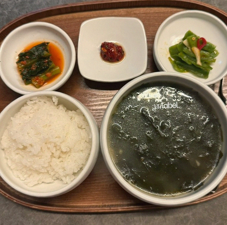 GOWOOGA Yeouido · assorted Korean side dishes (banchan)