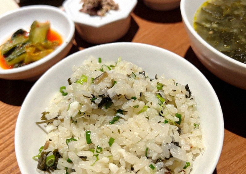 우아라 여의도점 · 영등포 맛집추천 · 식사 코스와 곁들임