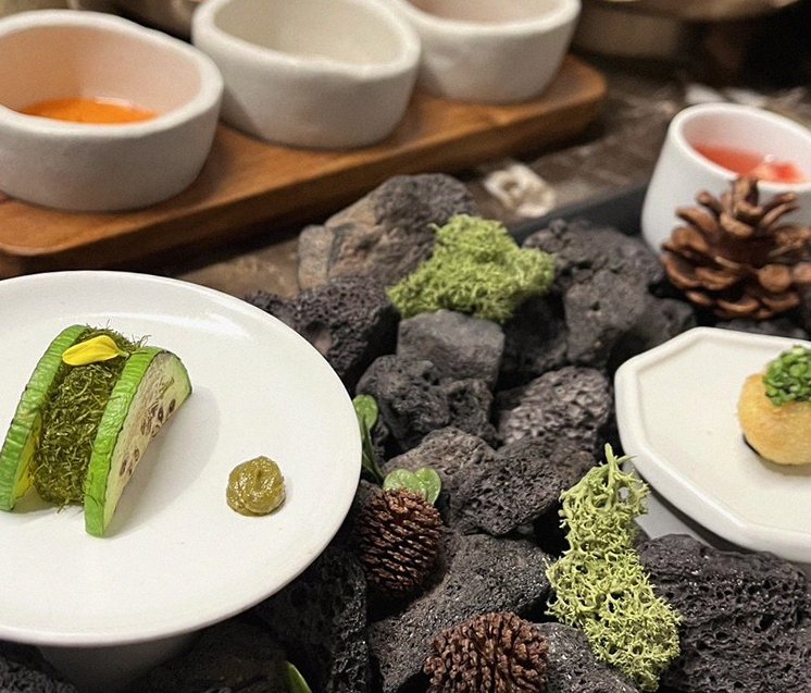 DAEBOJUNG City Hall · a plated course of Hanwoo beef