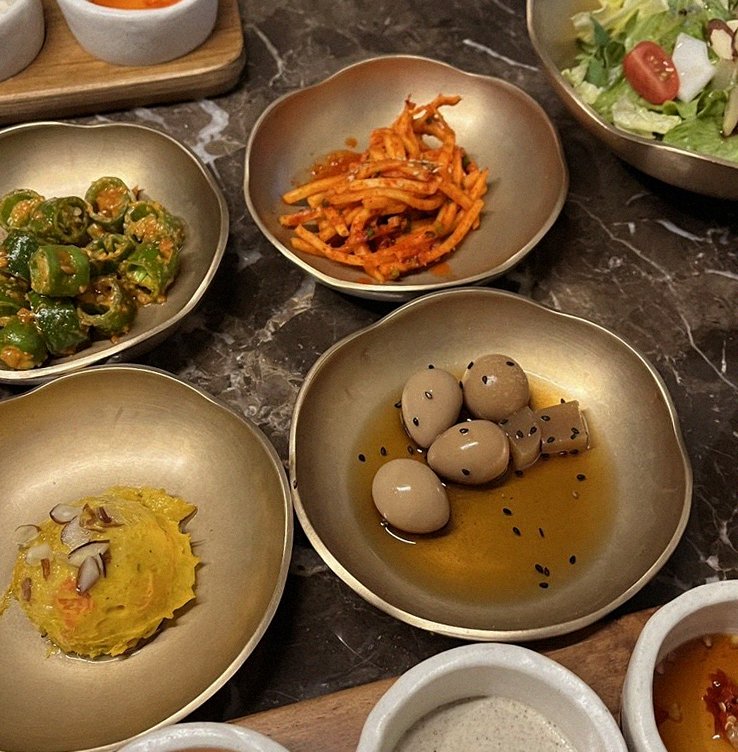 DAEBOJUNG City Hall · assorted Korean side dishes (banchan)